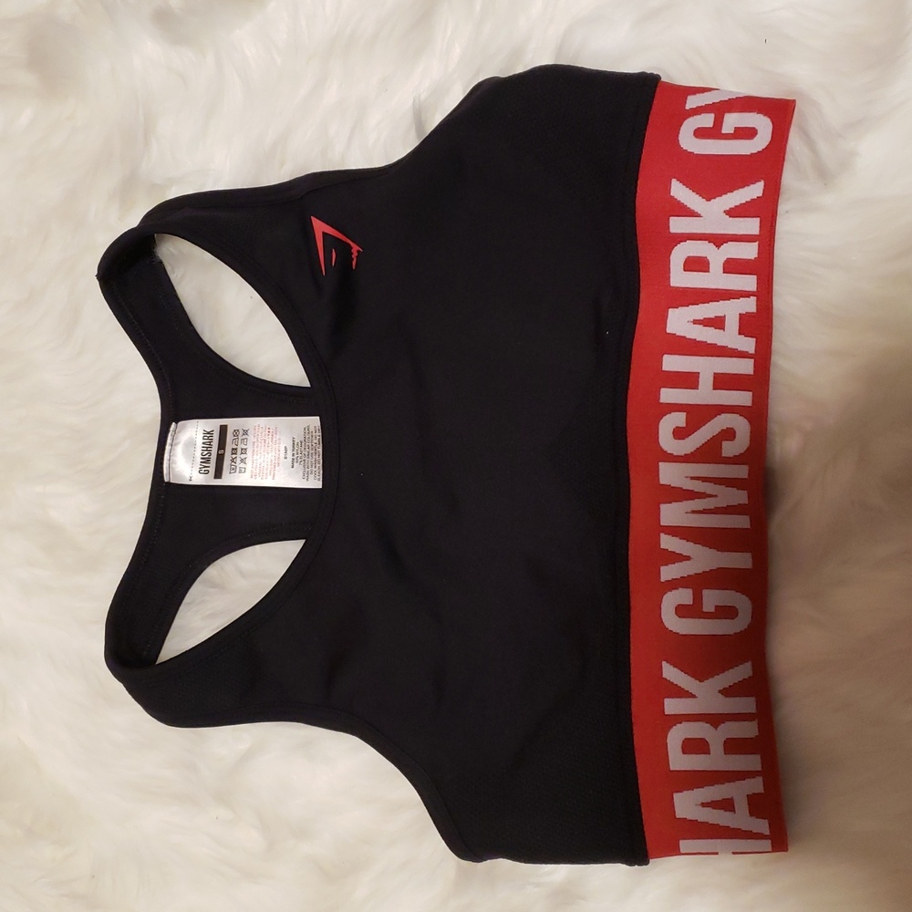 🧿Gymshark Black and Red Logo Sports Bra
